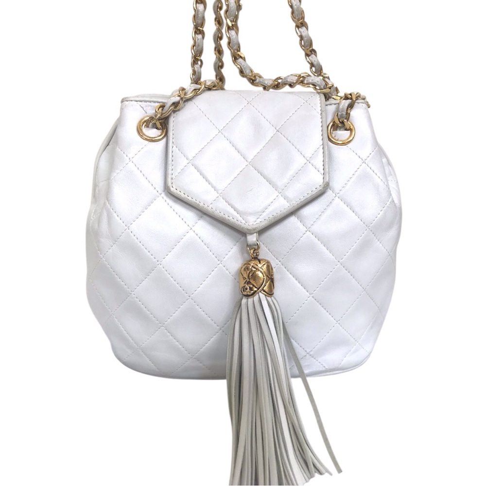 Sold✅ CHANEL Quilted ShoulderBag Lambskin leather